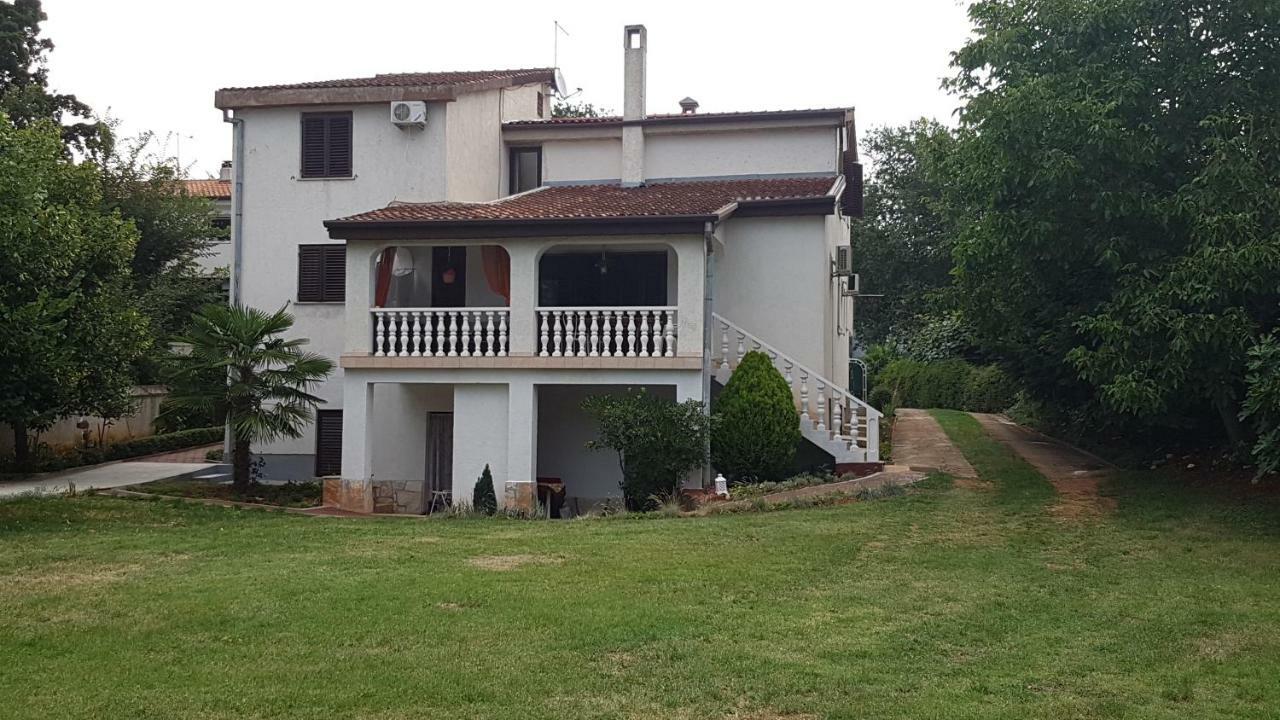 Apartmani Cerova Poreč Eksteriør bilde